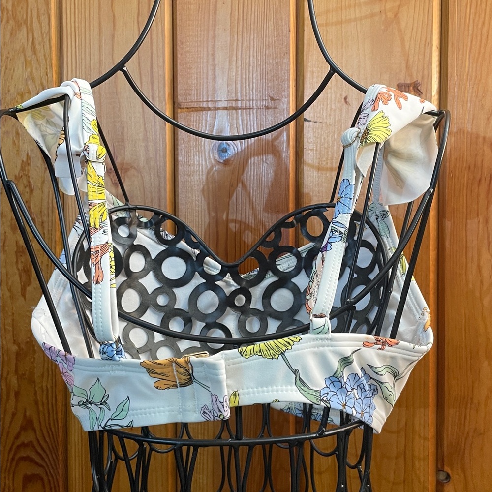 Kona Sol Multicolor Floral Top bikini top size small ruffle shoulders - Picture 5 of 7
